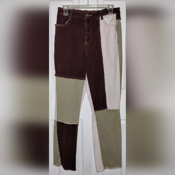 SHEIN High Rise  Raw Hem Patchwork Jeans  Size M EUC - Picture 2 of 6